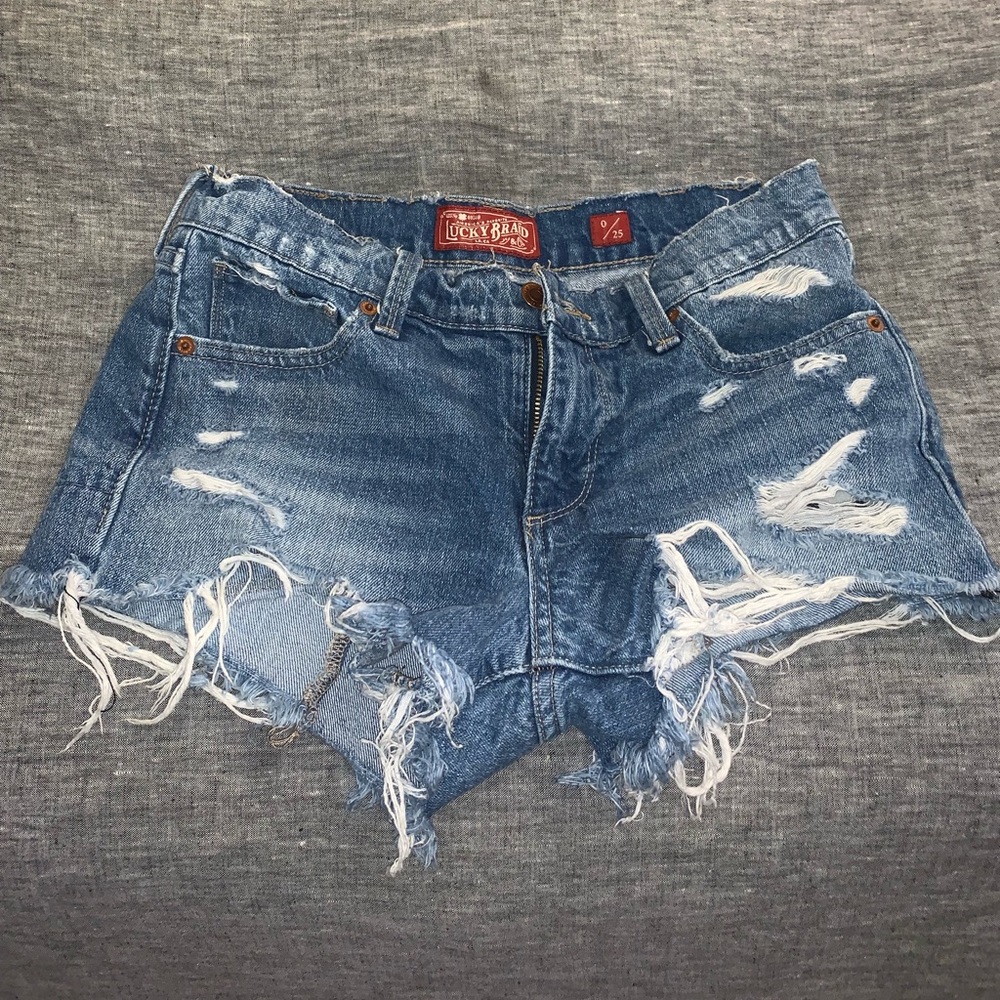 LUCKY BRAND CUT OFF SHORTS